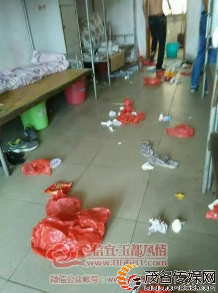 学没有及时倒 垃圾  教官将 垃圾倒在学生床上 --东