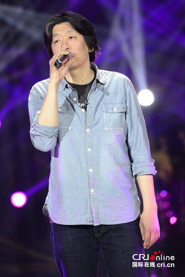 《我是歌手4》老狼英雄惜美拱手让权容祖儿难