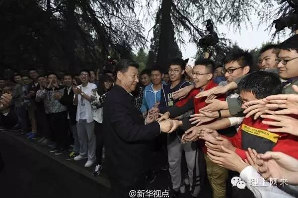 习近平:年青人要学好文武艺
