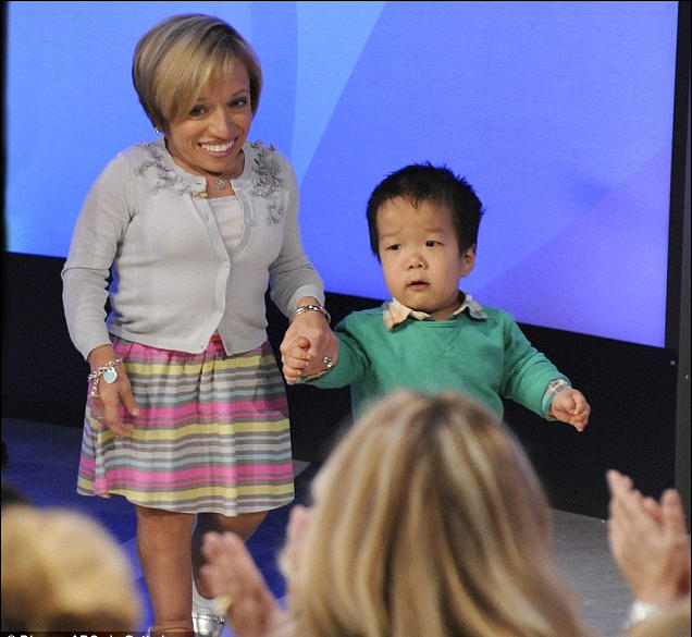 珍 瓷娃娃 想 当妈 勇敢怀孕- 瓷娃娃怀孕当妈 |怀