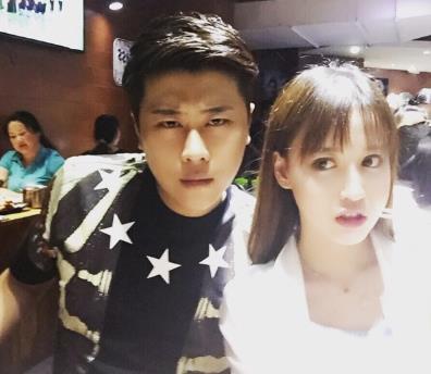 55开与女友uu分手?传55开出轨女粉丝与uu相互