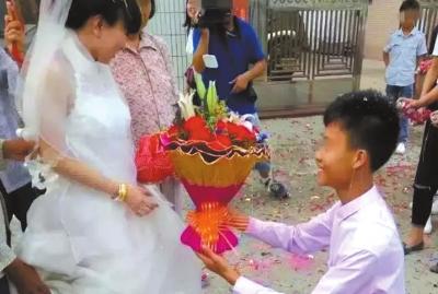 广东2名未成年人举办婚礼 官方道歉称普法不力