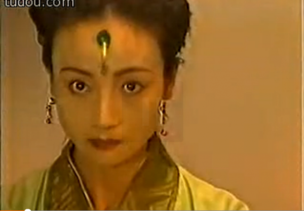 然后就是听命于女娲的各路妖怪了,导演为了突出有多吓人还专门给了