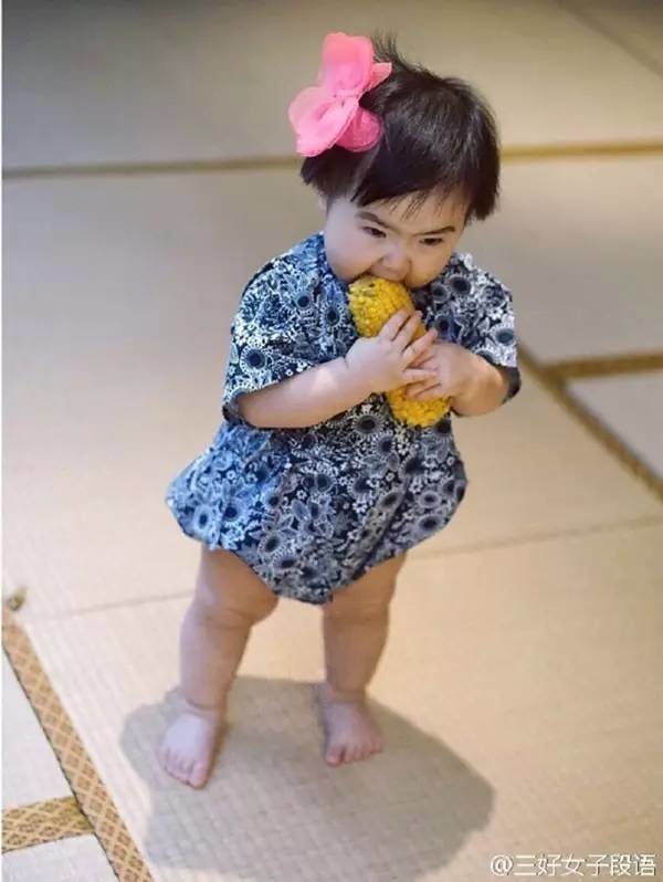 世界最小网红!她只有19个月靠直播吃饭吸粉10