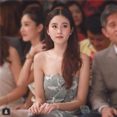 她是泰国第一人妖 美到令其她女人汗颜