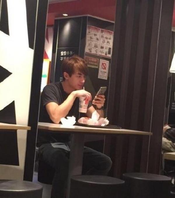 鹿晗黄子韬郑元畅王凯谁弯谁直? 贵圈直男报！