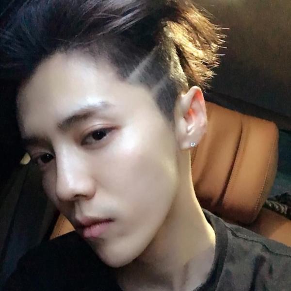 鹿晗黄子韬郑元畅王凯谁弯谁直? 贵圈直男报！