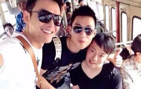 鹿晗黄子韬郑元畅王凯谁弯谁直? 贵圈直男报！