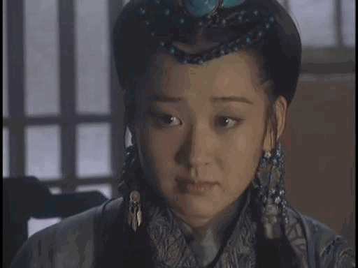 历届“圣姑”任盈盈比拼:袁咏仪清纯 张敏美艳