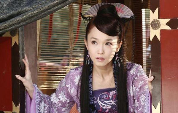 古装剧以扇为饰的六大女星 最美不是贾静雯