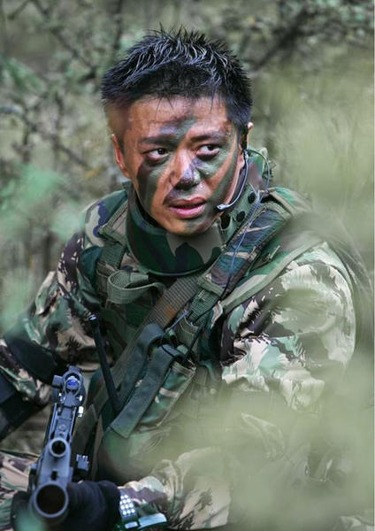 《士兵突击》兄弟情感现状：宝强离婚 李晨热恋
