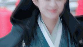 她年近30依旧少女是收视保障 包子脸比尖脸好看