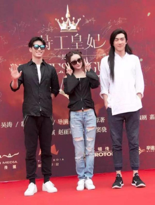她年近30依旧少女是收视保障 包子脸比尖脸好看