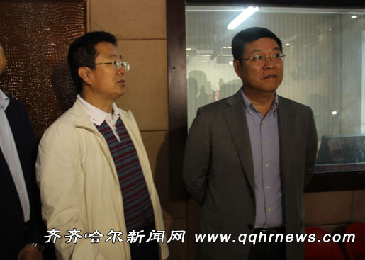 市委副书记,市长李玉刚深入新闻单位调研--齐齐哈尔