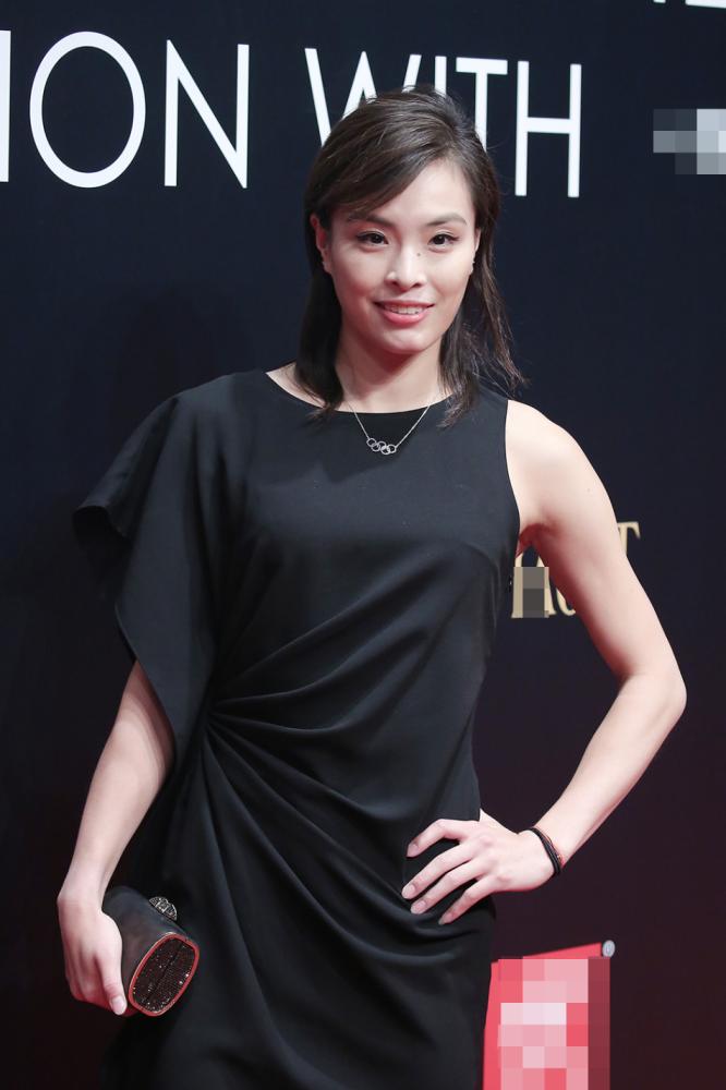 2016GQ年度人物盛典 吴亦凡银发PK张继科马