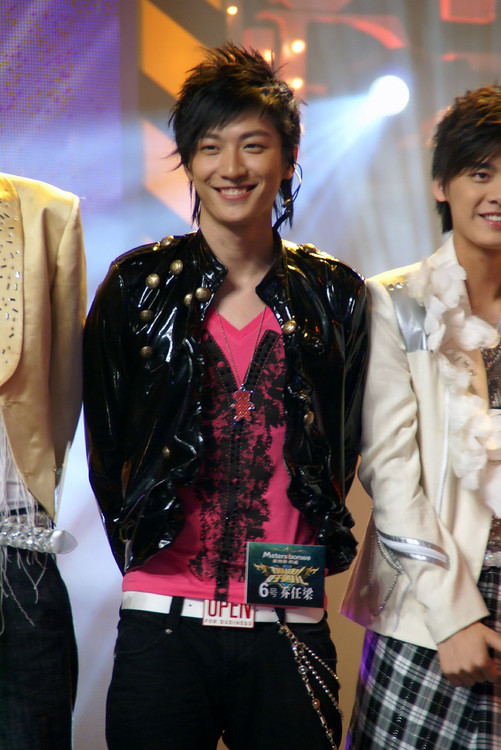 乔任梁年仅28岁 参加《 好男儿 》出道为国家二