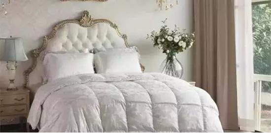 天凉该换厚被子了藏了一个夏天有股怪味怎么去