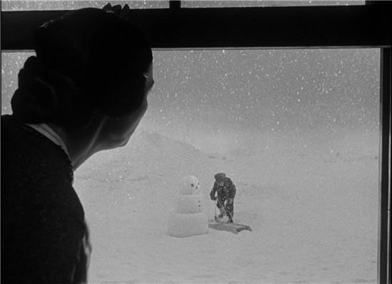 《公民凯恩》:窗外扔雪球的小男孩-公民凯恩-东北网娱乐