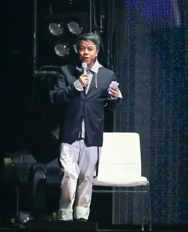 蔡康永感慨同性恋受歧视 坦言自己很幸运