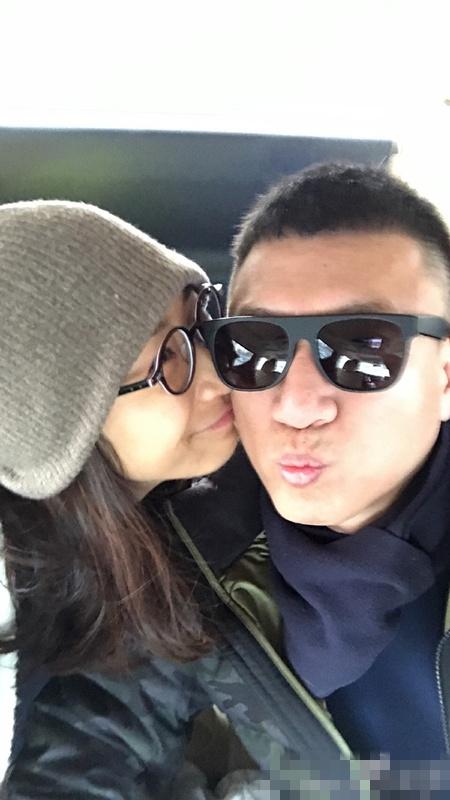 孙红雷获娇妻亲脸颊大秀恩爱 罗志祥躺枪！
