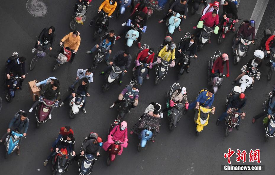 中国 电驴之城 南宁 电动车近200万辆