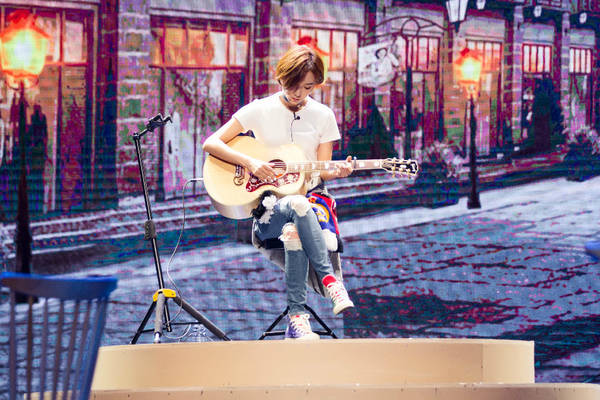 《奋斗》10年,佟大为李小璐《跨界歌王》助阵