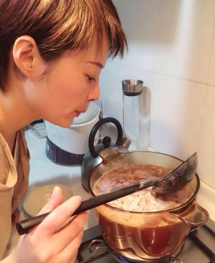 明星做饭哪家强？“侯亮平”竟是厨神！