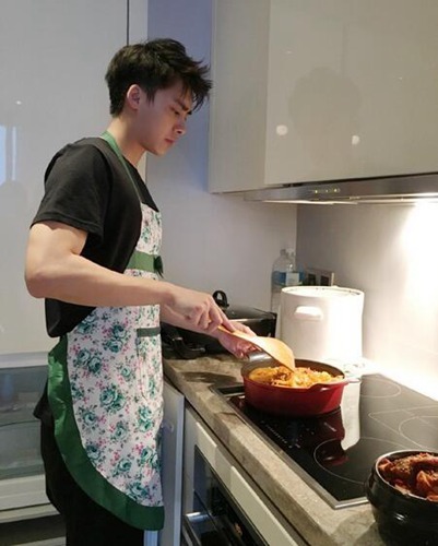 明星做饭哪家强？“侯亮平”竟是厨神！