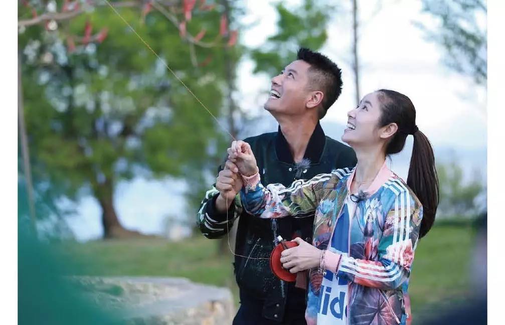 鹿晗521点赞热巴引争议？综艺CP到底是好是坏？