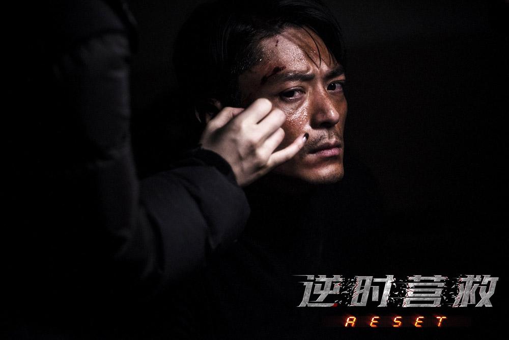 《明月》《逆时》相继上映 霍建华颠覆形象