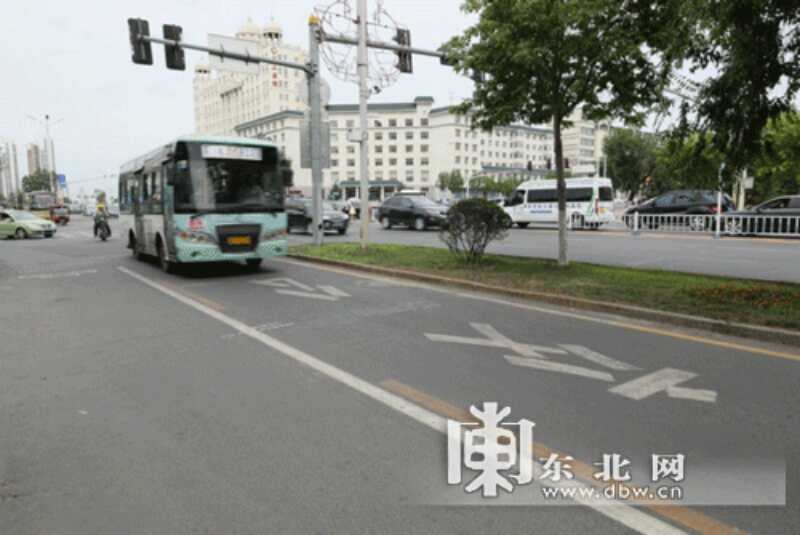 齐齐哈尔市中心城区设置首条公交专用道