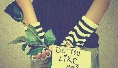 男子每日给暗恋女孩放钱 这种操作是找不到对