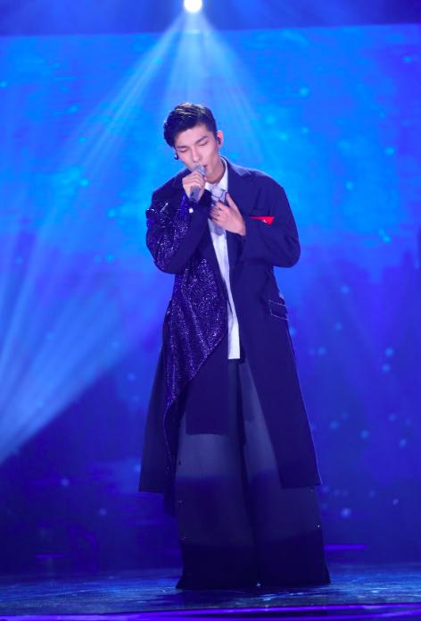 《快男》四位冠军候选人 魏巡呼声最高