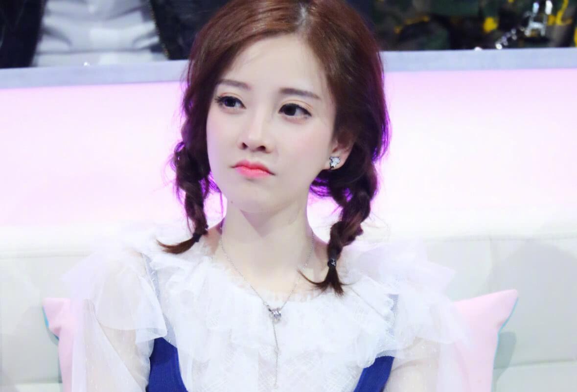 冯提莫用最有力的方式回应离婚传闻 网友:连央