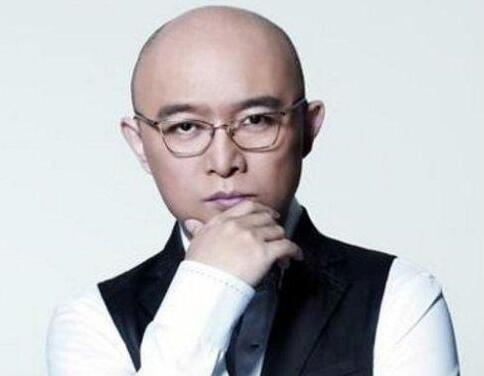 徐峥曾当发型模特 一举一动就成了公众关注的焦点(2)