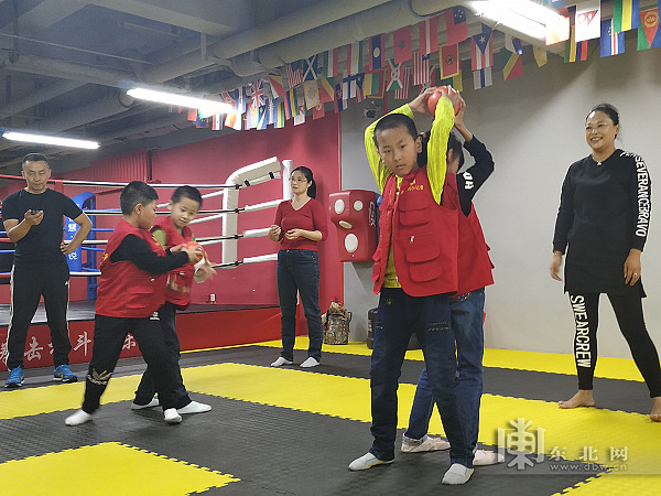全民健身 东北网小记者拳击体验活动开始啦