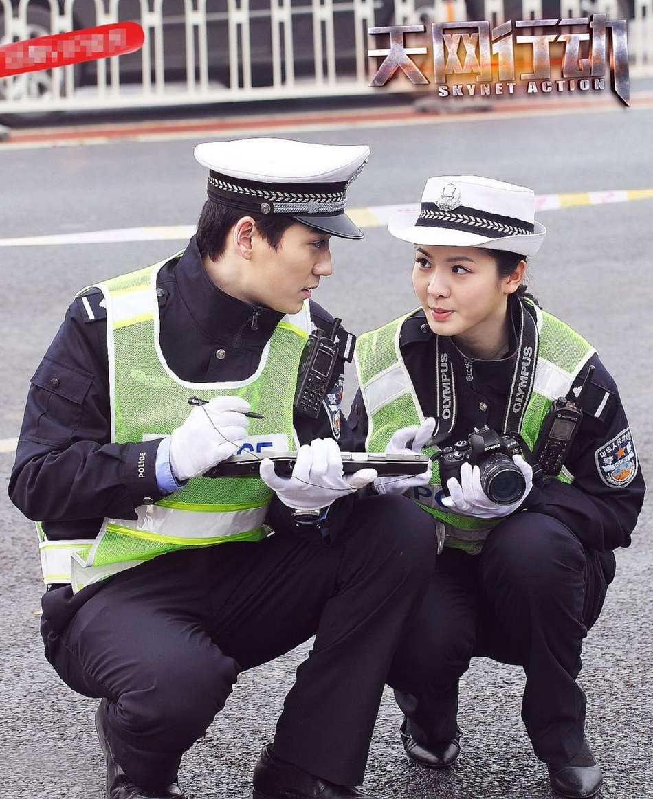 7播出作品将警服!朱一龙穿烈火上演制服v播出视频年前干才图片