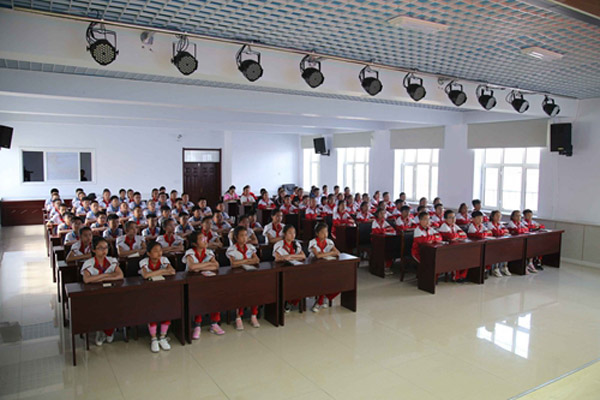 新建小学开展扫黑除恶法治宣传进校园活动-鸡东新闻网-东北网
