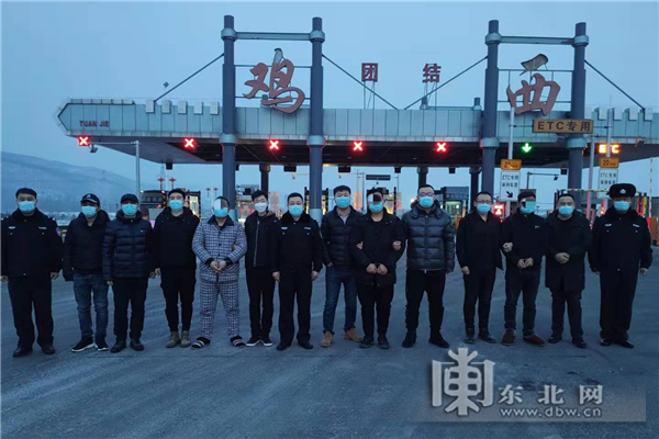 鸡西警方破获涉案1000余万元销售假冒注册商标商品案-东北网黑龙江