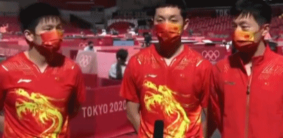 樊振东解释安排马龙许昕回答问题: 年纪大 多露脸吧!
