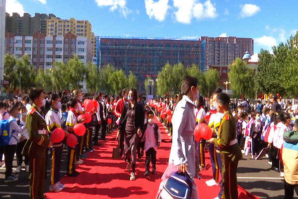 全县中小学如期迎来开学日-鸡东新闻网-东北网