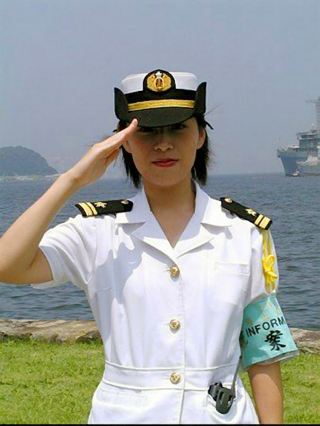 情报瞧这群日本女兵