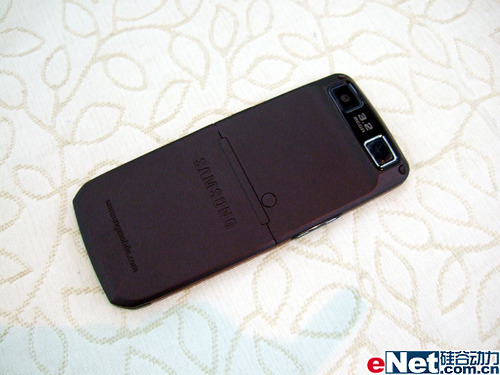 时尚超薄之最 5.9毫米三星u108低调上市