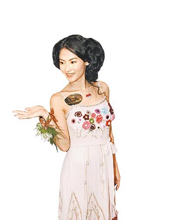 谢霆锋称前年手伤摘婚戒否认与陈冠希见面(图)