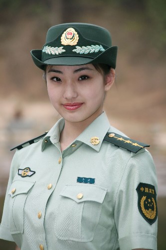 07式军服女兵图片