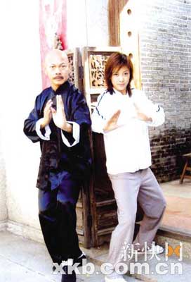 ̷���ڡ����������к��޼�Ӣ���ݸ�Ů�����գ��� 