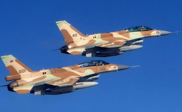 以色列空军f-16战斗机双机编队同时,以色列还向德国购买了两艘先进的"