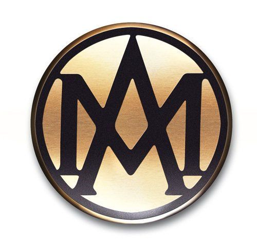 东北汽车网 汽车新闻 车市动态 正文  『1923年阿斯顿马丁第一代车标