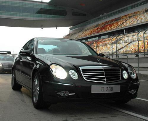 降幅10万 京城奔驰e230买断价44.8万现车充足