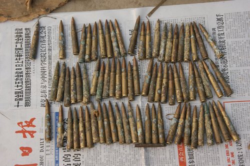 小学生揣50发子弹上课 公安局出面收缴(图)